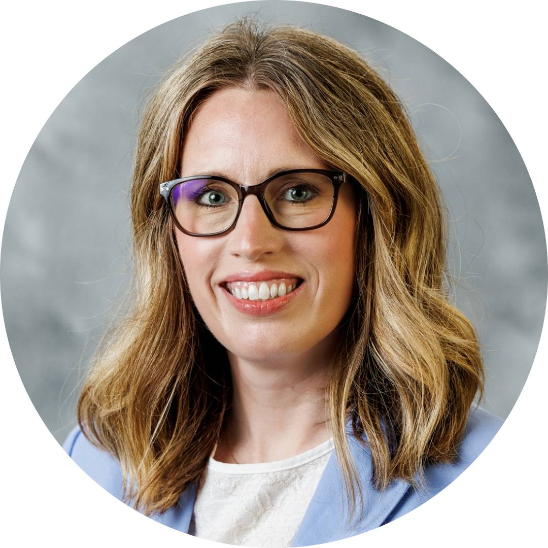 Christina Quick headshot